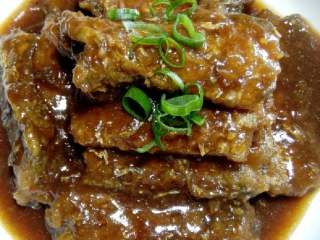 7、“红烧带鱼”绅士私房菜,收汁 出锅