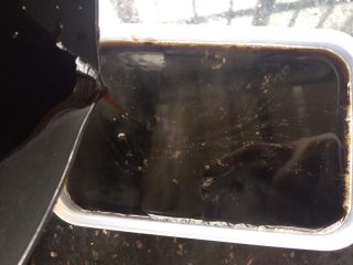 10、芋圆奇缘,煮好的烧仙草倒入容器中放凉即可食用。