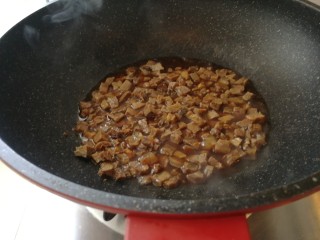 20、家庭版&荷叶肉夹馍,加酱牛肉丁炖2分钟