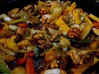 6、黄记煌焖锅家庭版,别看了，干掉它