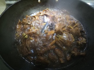 16、红烧小羊肉,收汁。