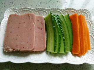 2、三明治,切片备用