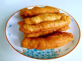 9、家庭健康小油条,外形有点丑哈，请忽略，但是健康好吃才是硬道理????????????