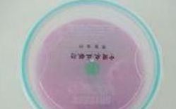 7、酸甜胭脂藕,7.盖上盖子，放冰箱冷藏，一小时后即可。