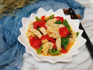 18、#辣味#双椒爆鱿鱼卷,成品图