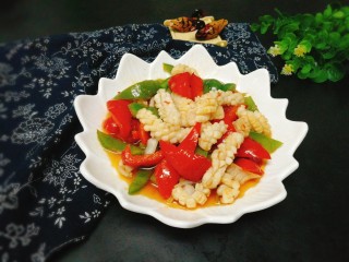 19、#辣味#双椒爆鱿鱼卷,成品图