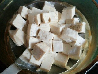 8、羊肉炖豆腐（附清汤羊肉）,捞出控水待用。