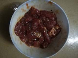 7、黑椒牛柳意面,入味好的牛肉已经很香了