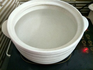 8、红糖年糕,烧一锅热水