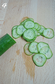 4、土豆沙律,黄瓜切薄片