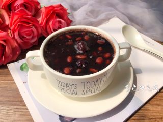 10、补血养颜粥,成品图二