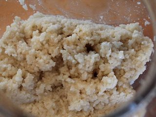 10、#咸味＃+塩麴製作,第2天，米粒已经开始分解了。