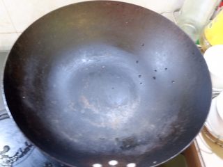 14、新手必看  番茄土豆汤,锅洗净烧干或者擦干都行