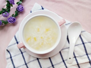 11、番薯粥,煮熟的番薯粥装碗