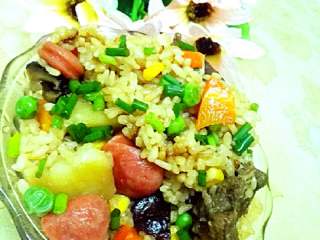 14、牛排骨土豆焖饭+#食材土豆#,香喷喷的牛排骨焖饭好了，比猪排骨饭香多了，大家不妨试试