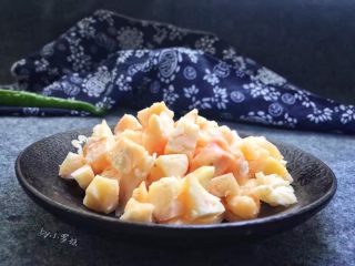 4、红烧牛肉面,新鲜牛油100克切成丁，用新鲜牛油烹煮红烧牛肉，很关键！买不到牛油的时候，我也尝试过用其他油代替，味道会差许多。