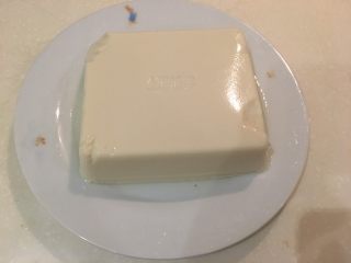 3、五福临门-吃豆腐,像这样！再切成适当大小，我是切成九宫格！