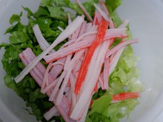 8、家庭装三明治,蟹棒撕成小块