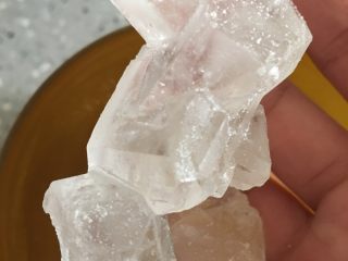 4、冰糖雪梨,准备冰糖