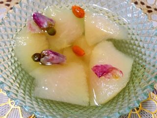 8、冰糖雪梨,是不是美美哒！在这雾霾天来一杯真是清肺吖！