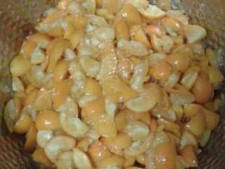 3、金桔酱,待出水后放入高压压10分钟