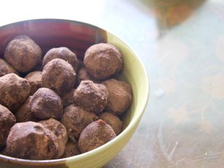 19、简单费列罗巧克力球,这样也很好吃