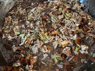 16、冬日暖心菜—牛肉炸酱面,加一点水