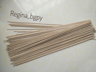 3、海味豌豆烤面,我用的是杂粮面，颜色深一些