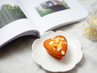 15、爱心杏仁片海绵蛋糕,成品图