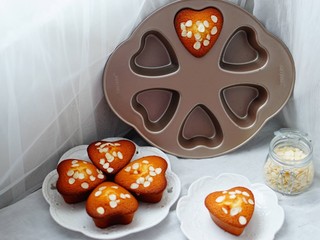 18、爱心杏仁片海绵蛋糕,成品图