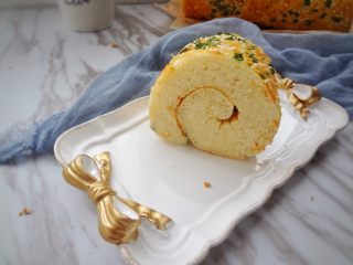 25、香葱肉松面包卷(65度汤种法),来个内部组织的样子很软