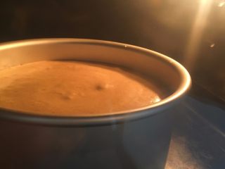 13、红糖红枣戚风蛋糕, 烤箱150度预热，上下火50分钟；PS烤箱温度仅供参考；