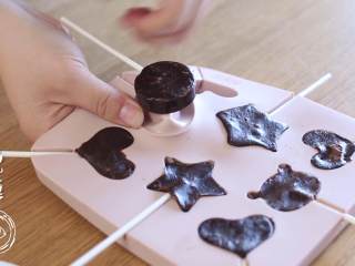 12、12m+话梅棒棒糖（宝宝辅食）,脱模~