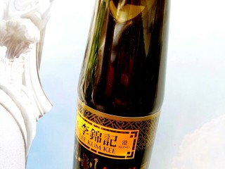 12、独家红烧狮子头四喜丸子配方,要图里这种李锦记红烧汁，备用，为了做这道菜，我专门去超市买了回来