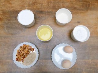 1、蒸蛋糕,食材