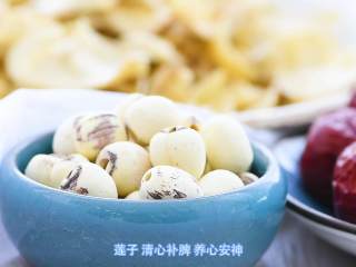 6、百合药食两用，大有不同,百合15克，红枣4颗，米100克