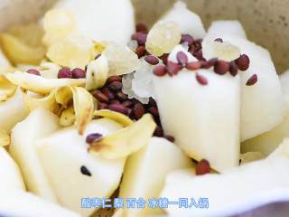 10、百合药食两用，大有不同,酸枣仁，梨，百合，冰糖一同入锅