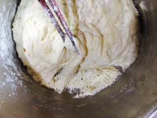 11、拆骨肉袋,早晨面团发好的状态