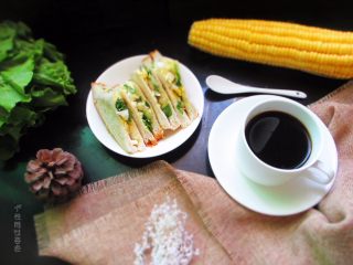 16、鸡蛋三明治,摆盘即可