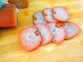 10、桂花糯米藕---整个冬天甜甜蜜蜜,稍微凉一点取出切片。。。