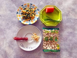 1、春之气息～五彩缤纷猫耳朵,首先我们准备好所有食材