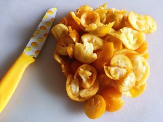 2、蜂蜜金桔果酱,祛核