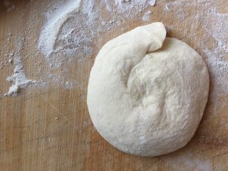 17、早餐鸡蛋灌饼,开始擀皮了