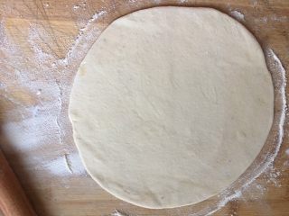 18、早餐鸡蛋灌饼,擀成薄皮