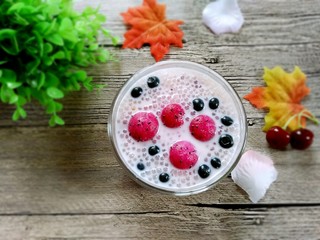 7、椰奶西米露,冰箱里冷藏味道更佳