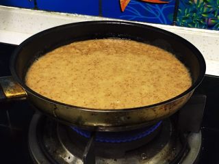 5、红枣糕+烤箱版,煤气灶上加热。