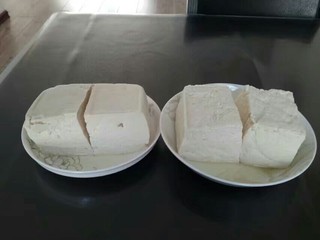 13、家庭自制豆腐，卫生又好吃,完好的整块豆腐ok