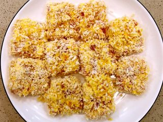 20、家庭版上校鸡块,全部裹好，一顿吃不完，剩下的可以冷冻起来。