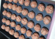 7、瑞典肉丸,全部搓好摆好