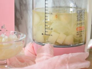 3、冰糖雪梨,开启水果茶模式